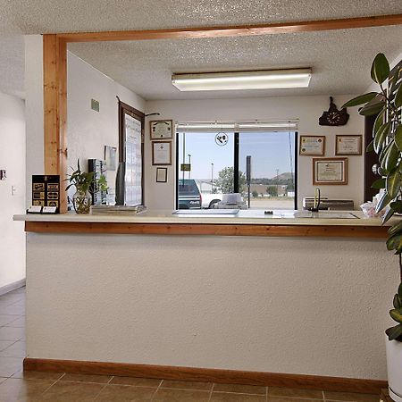 Super 8 By Wyndham Douglas Extérieur photo