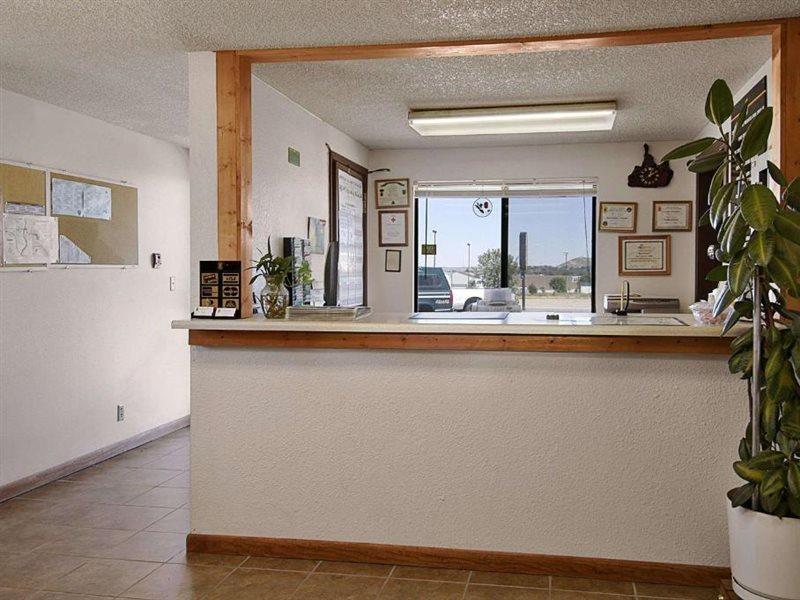 Super 8 By Wyndham Douglas Extérieur photo