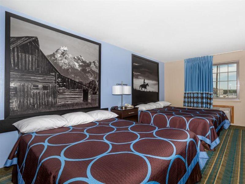 Super 8 By Wyndham Douglas Extérieur photo