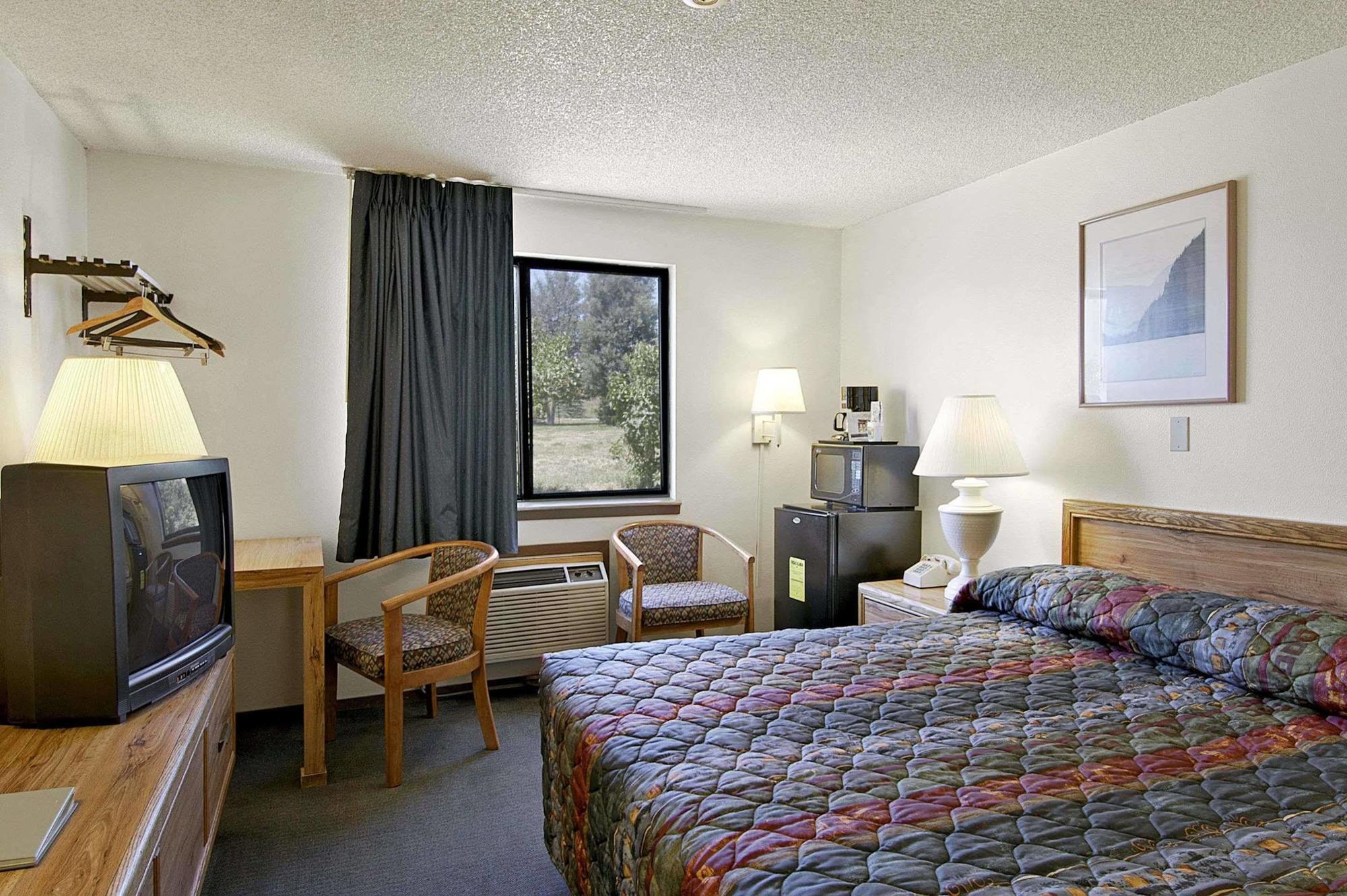 Super 8 By Wyndham Douglas Extérieur photo